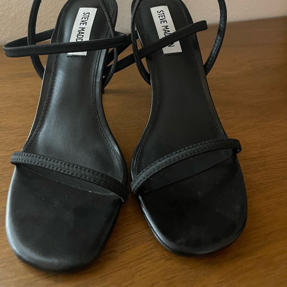 Steve Madden black heel